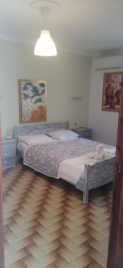 Apartment Village *
