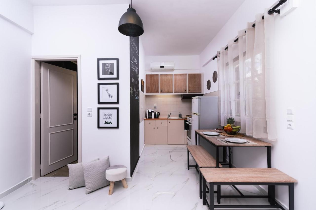 Village Apartment *